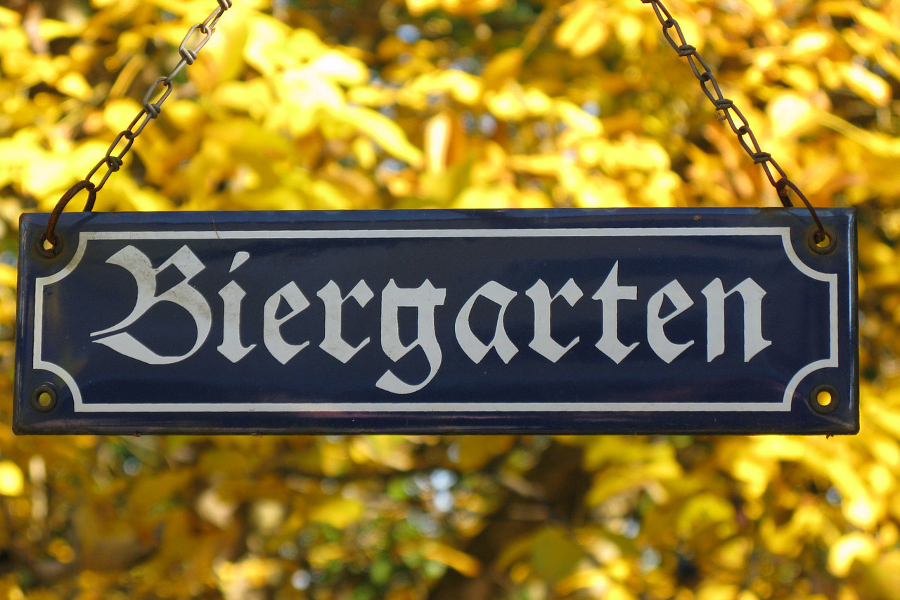 Biergarten Luisenhof » Der Balkon Dresdens