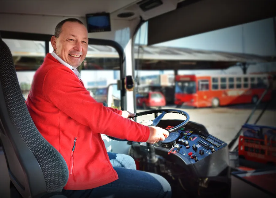Nico - Busfahrer bei der Stadtrundfahrt Dresden